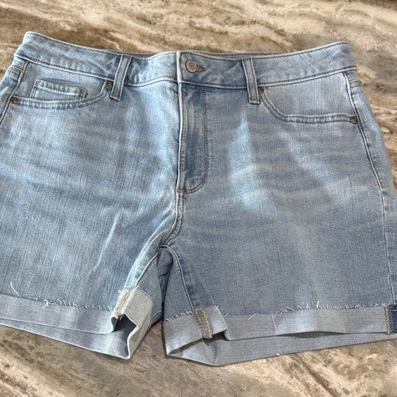 Sonoma Pants - Sonoma Light Blue Rolled-Hem Denim Shorts